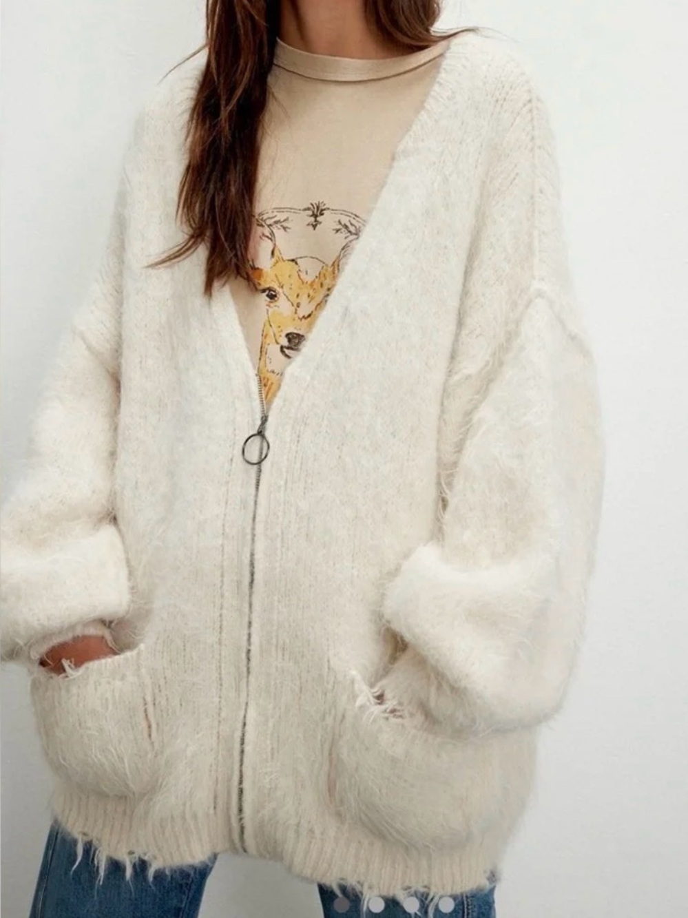 We The Free Teddy Cardi
White Alyssum Combo
SMALL
NWT